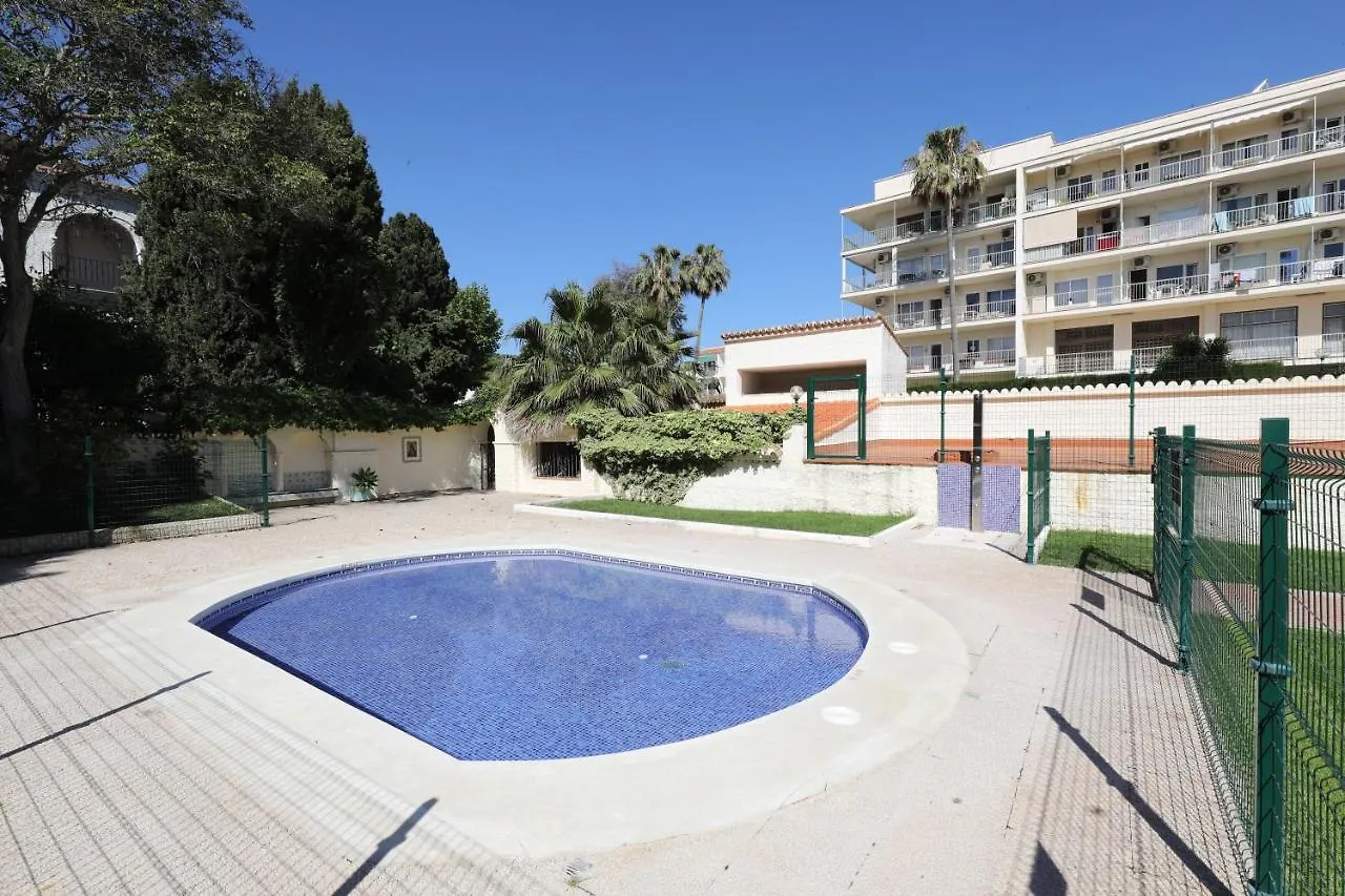 071 - Beachside Studio Perfect For A Family Getaway Apartment Torremolinos