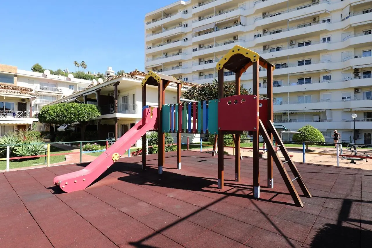 071 - Beachside Studio Perfect For A Family Getaway Apartment Torremolinos Spain