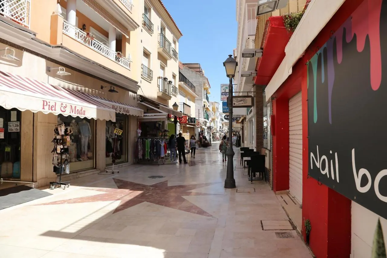 071 - Beachside Studio Perfect For A Family Getaway Apartment Torremolinos Spain