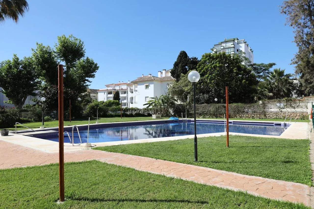 071 - Beachside Studio Perfect For A Family Getaway Apartment Torremolinos