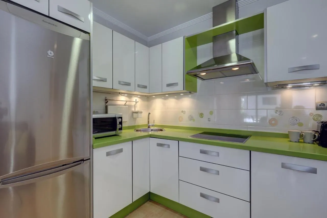 071 - Beachside Studio Perfect For A Family Getaway Apartment Torremolinos