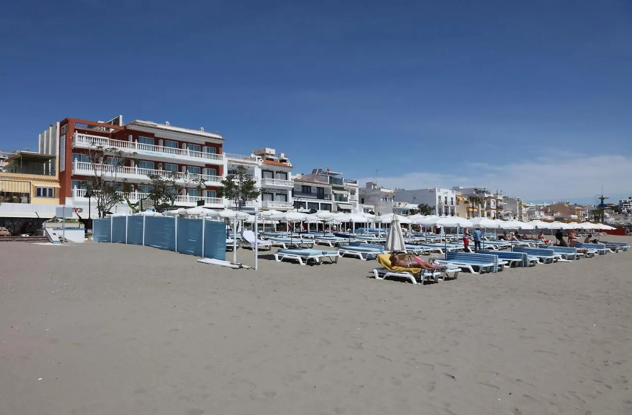 071 - Beachside Studio Perfect For A Family Getaway Apartment Torremolinos Spain