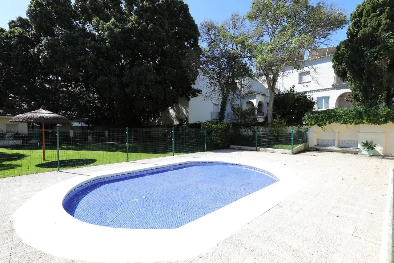 071 - Beachside Studio Perfect For A Family Getaway Apartment Torremolinos Spain
