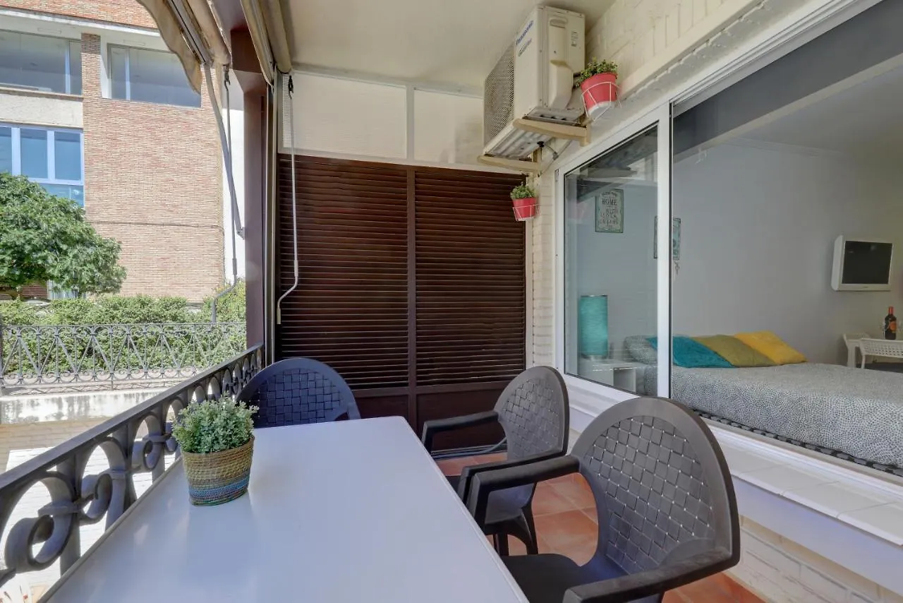071 - Beachside Studio Perfect For A Family Getaway Apartment Torremolinos Spain